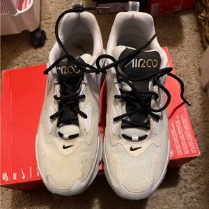 Nike Womens Air Max 200  - White, Gold and Black